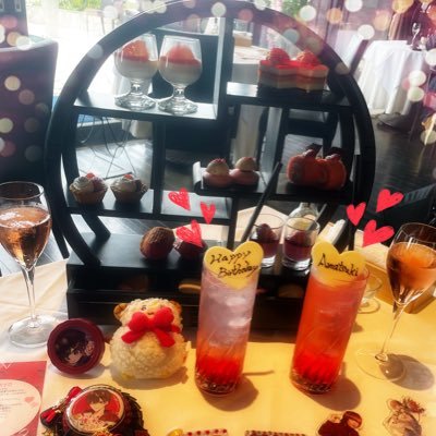 雑多ゆるゆる推し事垢。多趣味でよく騒ぐため自分からのフォロー控えてますが、趣味同じ方・同卓した方の無言フォロー🙆♀️ ヘッダー▶︎@Sena87314071 必読ではないリトリン⤵︎ (マダミス通過履歴など)飯テロハッシュタグ #三日月の飯テロ