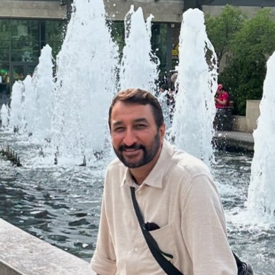 برای کسی که میفهمد هیچ توضیحی لازم نیست و برای کسی که نمیفهمد هر توضیحی اضافه است آنانکه میفهمند عذاب میکِشند و آنانکه نمیفهمند عذاب می دهند