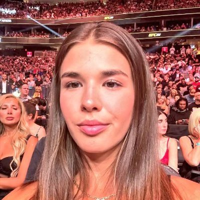 Hey guys this is my new account. please you guys should follow me up. I promise to follow back.