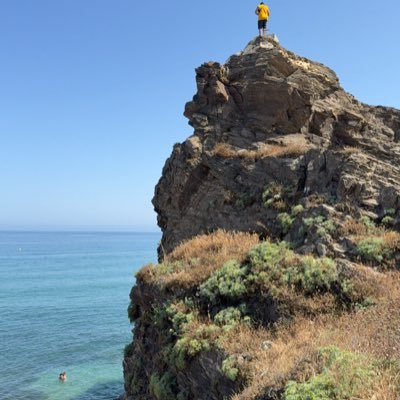 asmaalhachimi's profile picture. DLT🦷|@RiyadhElmU |intern at @NGHAnews