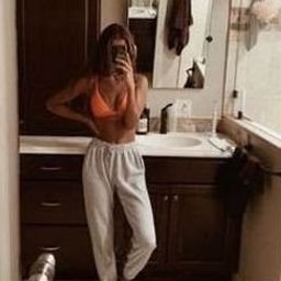 Viwu9636's profile picture. 朝は仕事モード、夜は旅のプランニング。