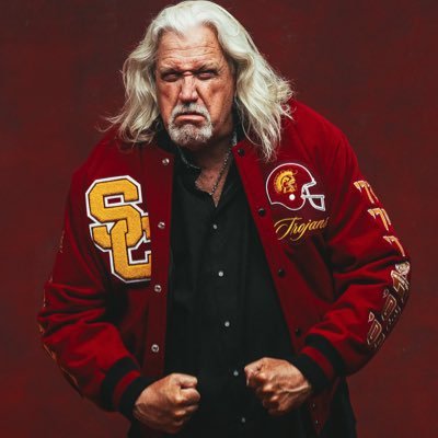 CanadianTrojan's profile picture. 🇨🇦 Canadian by birth, Trojan by choice ✌️ #FightOn
