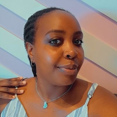 🔴|°Old Trafford babe 🤞🏾❤️❤️| Godfidence📿|bookworm 📚 | Music Lover 🎵👌| Manicurist 💅🏾| Mom💏| Gemini♊️ | John 1 :12 ♡| 🔴
