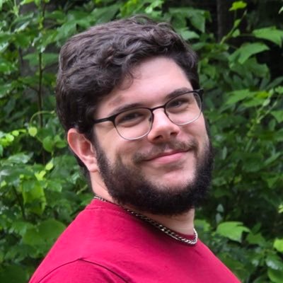 Publicitário não praticante, kpopper, nerd, otakinho cheiroso, gamer, cozinheiro amador e artista quando to inspirado ✨