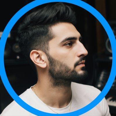 جاوید شاه | خدا شاه میهن | ترانهسرا و سازندۀ اهنگ ملیگرا
