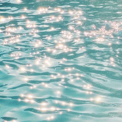 背景美術と、働く人にやさしい場づくり。
「日曜日の途中…」のような穏やかで余白のある時間と景色を少しづつ広げていきたいです。
中の人( @MIKA_NISHIMURA )