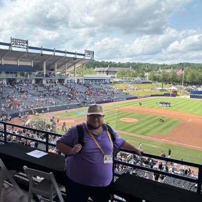 Founder/ Podcast Host- @MitchDavisShow / @HitItToHoover / Proud American/ Opinions are my own.