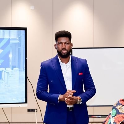 Be Blessed;
Co-founder #🆘Dondesang;
Manager Systèmes d'informations;
Global Shaper Community