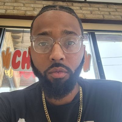 Cheezebydabean's profile picture. 