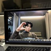 홍시 (@bad_0v) 's Twitter Profile