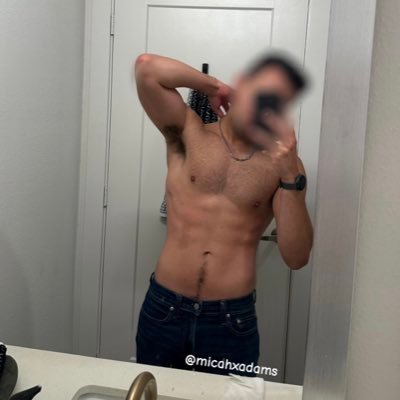 18+ ONLY | Responding to messages on OF ITS’S FREE😈👇https://t.co/T4QAmchFb4