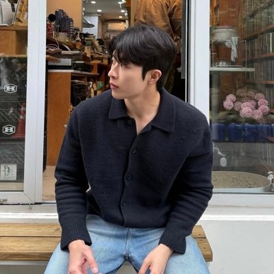 m778891m's profile picture. 舊帳忘記了新辦帳來認識新朋友👋👋👋😎