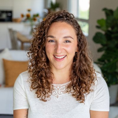Full-stack ghostwriter for holistic health coaches. I spend 90% of my time thinking about mindfulness, blood sugar, and healthy living 🌱