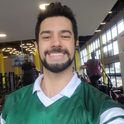 Escritor e muitas outras coisas desinteressantes. Mestre das coisas frágeis e acumulador de inutensílios.