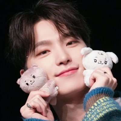 heartdongs's profile picture. dino, handong y @dofuwanism | chile, 21