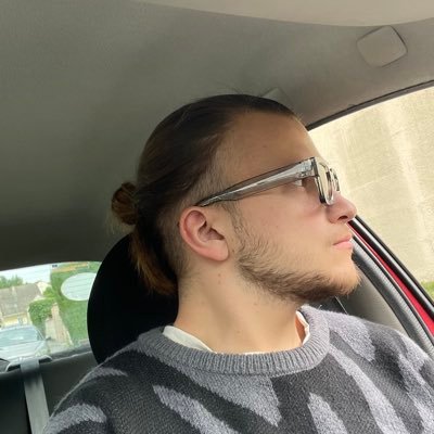 Juste un mec chill et relax qui tweet de temps à autre | @psg_inside ❤️💙