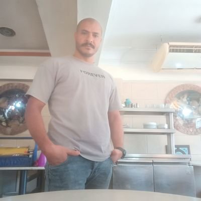 • لاشـييء فــي هـذا العــالم
سـيستمـر
• كـل شــخص سيــقول وداعـاً
يوماً مــآا 🖐
