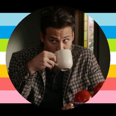 34, queer, Scottish, probably being loud about something