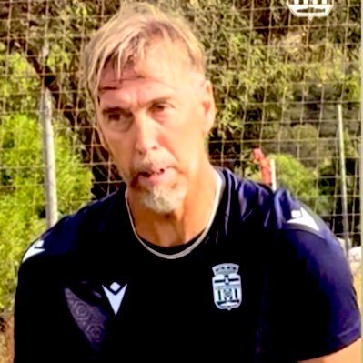Ex futbolista profesional Argentina - España 🇦🇷🇪🇦 Entrenador de Porteros @burgoscf @laliga @spfutbolES