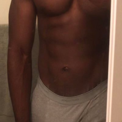 arnesluve's profile picture. finna get you making art on every inch.