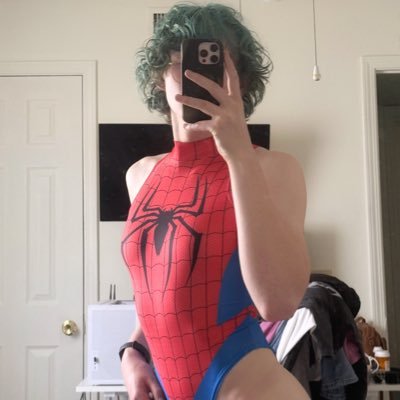 🔞bi femboy ✨ I’m just trying to create sexy content. 600+ photos + more!! OF below ⬇️ ✨🍁🕷️🪴
