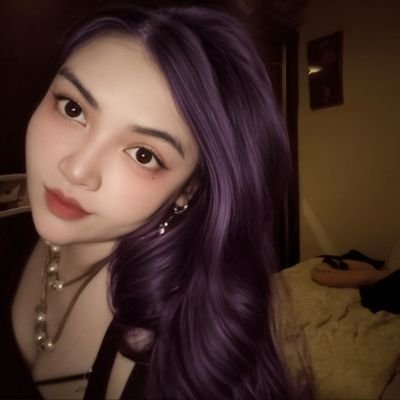 Art & Music lover 🎧🎶 | Gig goer extraordinaire | Always on the hunt for new beats & local talent | RT for good vibes, great music, and a better world 🌎❤️