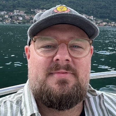 cootyclerk's profile picture. Sales @ CHEQ
Founder @ Routinely