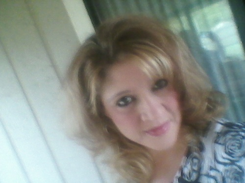 tmaries1970's profile picture. Just a hard working American who loves her country.  Wife, mother, Nonni, sister, friend.  An independent thinker and have zero tolerance for ignorance!!🇺🇲