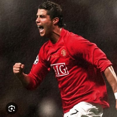 Success413350's profile picture. Manchester United, Techie and a space between the medieval and the urban.