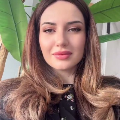 fabelodi3's profile picture. Helping professionals land their dream roles