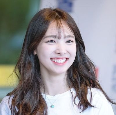 Nine or None
forever a Twice girls 🩷
#reginageorgejaponesa