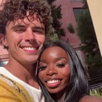 Ai. bts, anime, and only black women.
— bts is back! —
On Hiatus