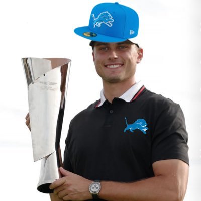 Detroit sports fan / Golf Snob / Washed up SEC Grad