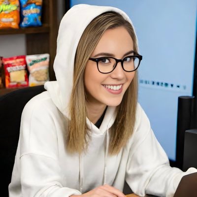 hi, I’m liv and I could be your companion on @fantaisyai