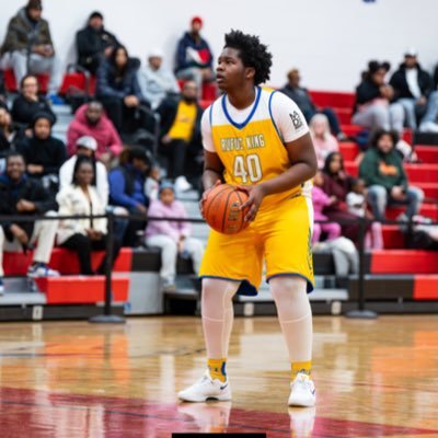 Dioniecurrin29's profile picture. C/o2029 6’2 Milwaukee wi rufus king hs🏀