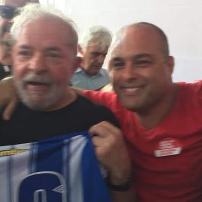 Lulista 🚩 Avaiano💙
Professor📚
Filho de Mãe Palestina🇵🇸