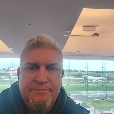 sgamlin69's profile picture. One of the battlers having a dig