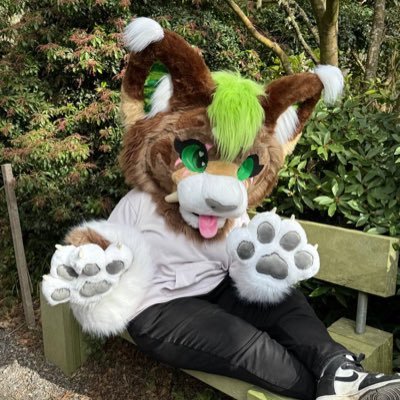 Kima a🐾Susky/Dutchie🐾|🇦🇺VRC-LunaNovaBeast|CIS FEMALE|Straight Tomboy|Level 21|FLOOFY|💕SFW💕|Pokémon NERD🤓|Chaos Gremlin|💖Emotional Support💖🐾Susky🐾|