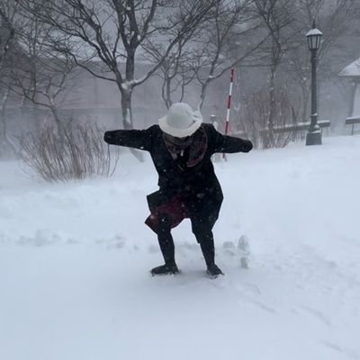 estjue's profile picture. be worth the wait