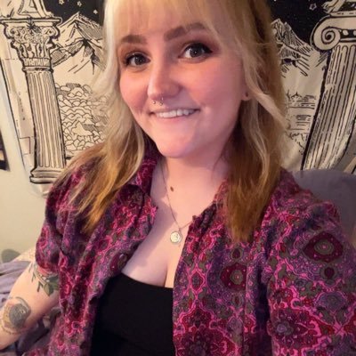 mjeeeez's profile picture. 