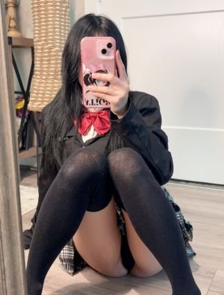 yoruichigoon's profile picture. 18M, gooner and addicted to cumtributes 🤤