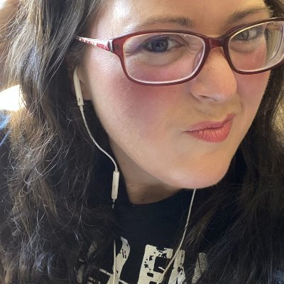 (am-or-lee-uh)
Cybersecurity & Software Engineer
Artist | Voice Actress | Game Dev
https://t.co/uXDmiahZXa
#Survivor #Army