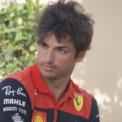 liz4diary's profile picture. Só falo bosta, não acredite em nada que sair desse perfil😊😝