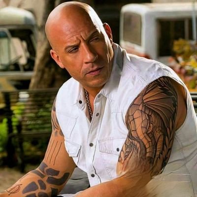Toretto_SRKIan's profile picture. @Bond_James03 ( Back-up)