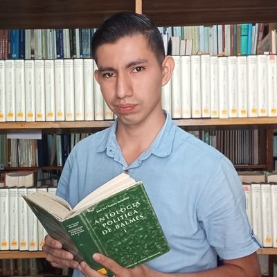 🇪🇨 Manabita
📚Lcdo. Bibliotecología.
⚜️De los verdaderos amigos del pueblo.