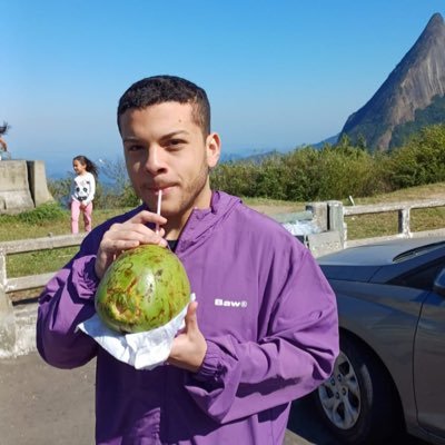 estudo jornalismo e de vez em quando apareço por aqui.