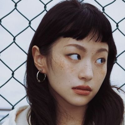 RuksarMirz40802's profile picture. follow back 🔙