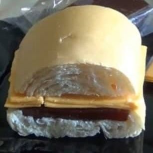 pan con jalea de guayaba para l@s que no speak cubano