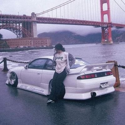 aeiougarv's profile picture. Carpediem!