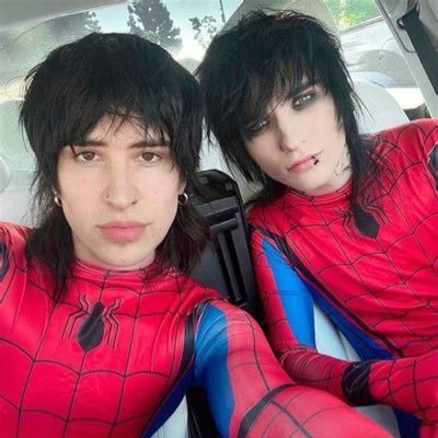 just dance fan I also love watching jakewebber johnnie Sam and Colby and am 15 and 5’9 and half Mexican and black favorite singer is Azealia Banks am autistic